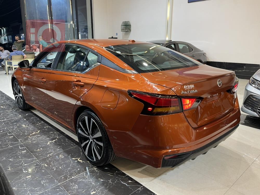 Nissan Altima